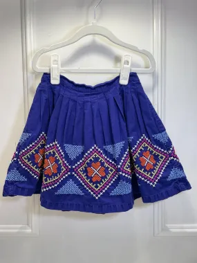 (4-5) Skirt w/Embroidered Details