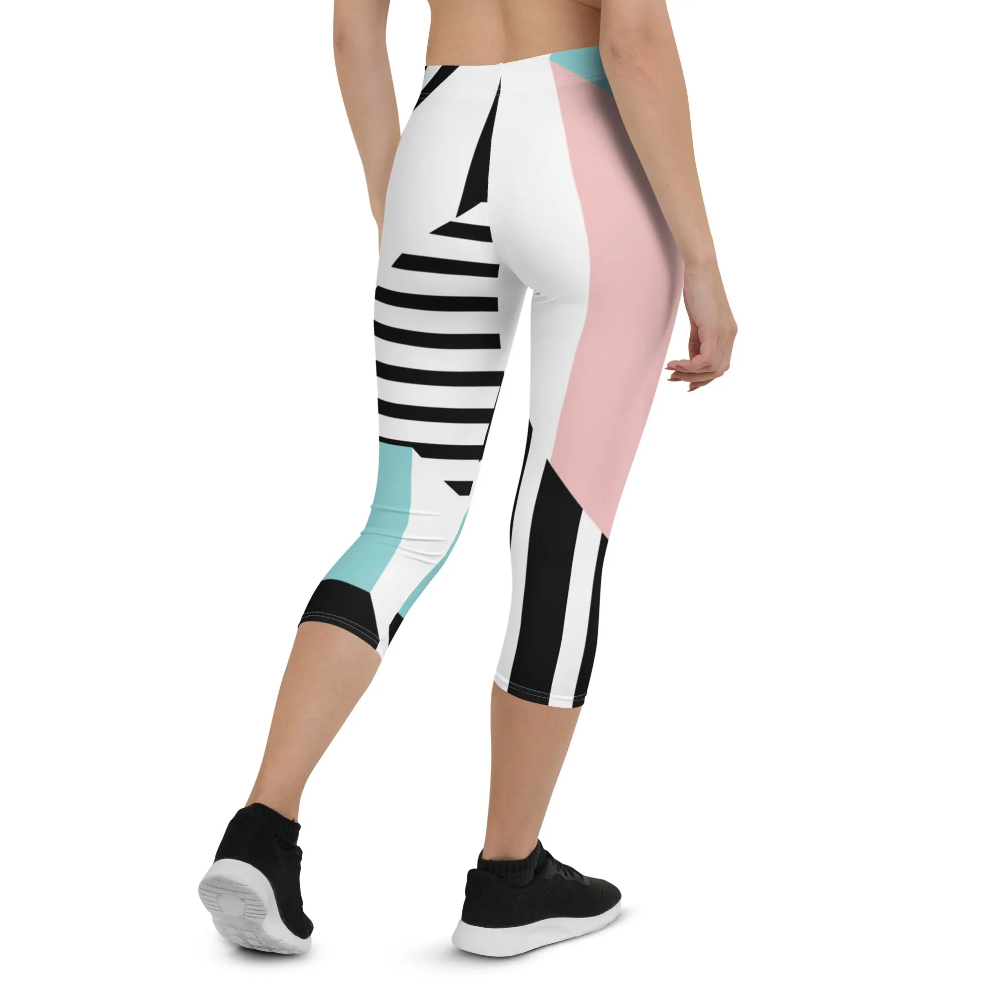 Geometry Capri Leggings