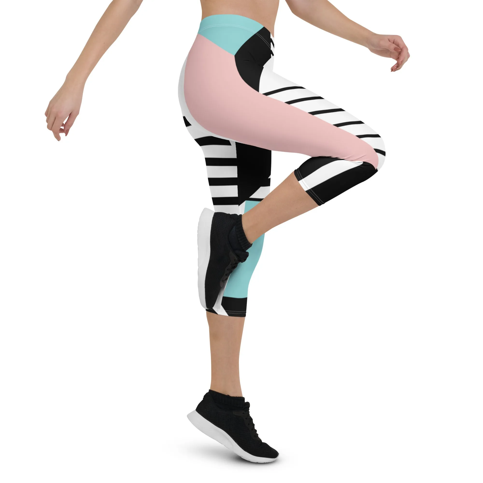Geometry Capri Leggings