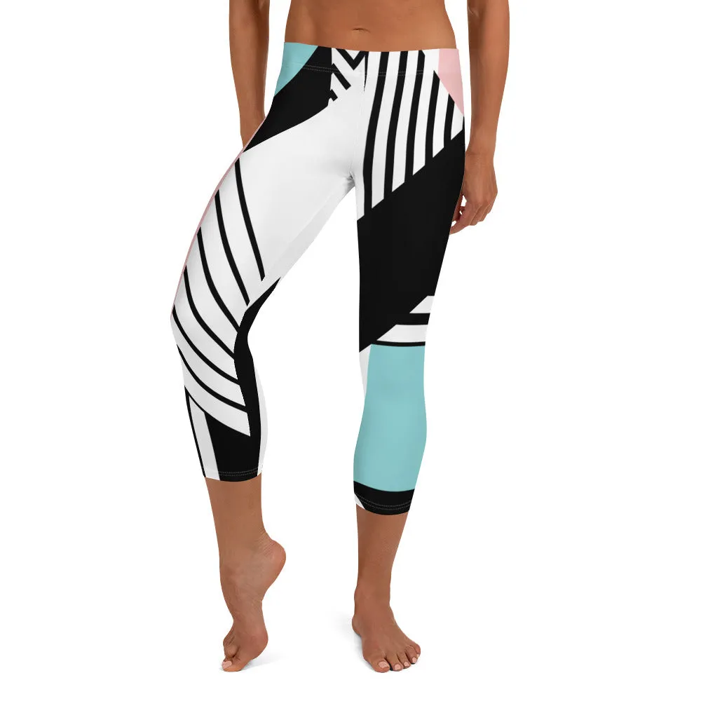 Geometry Capri Leggings